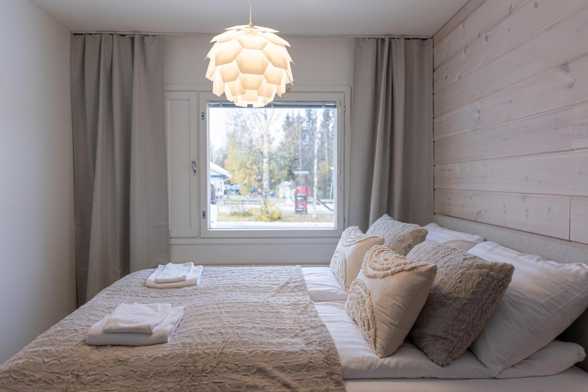 Aurora With Sauna By Booklapland